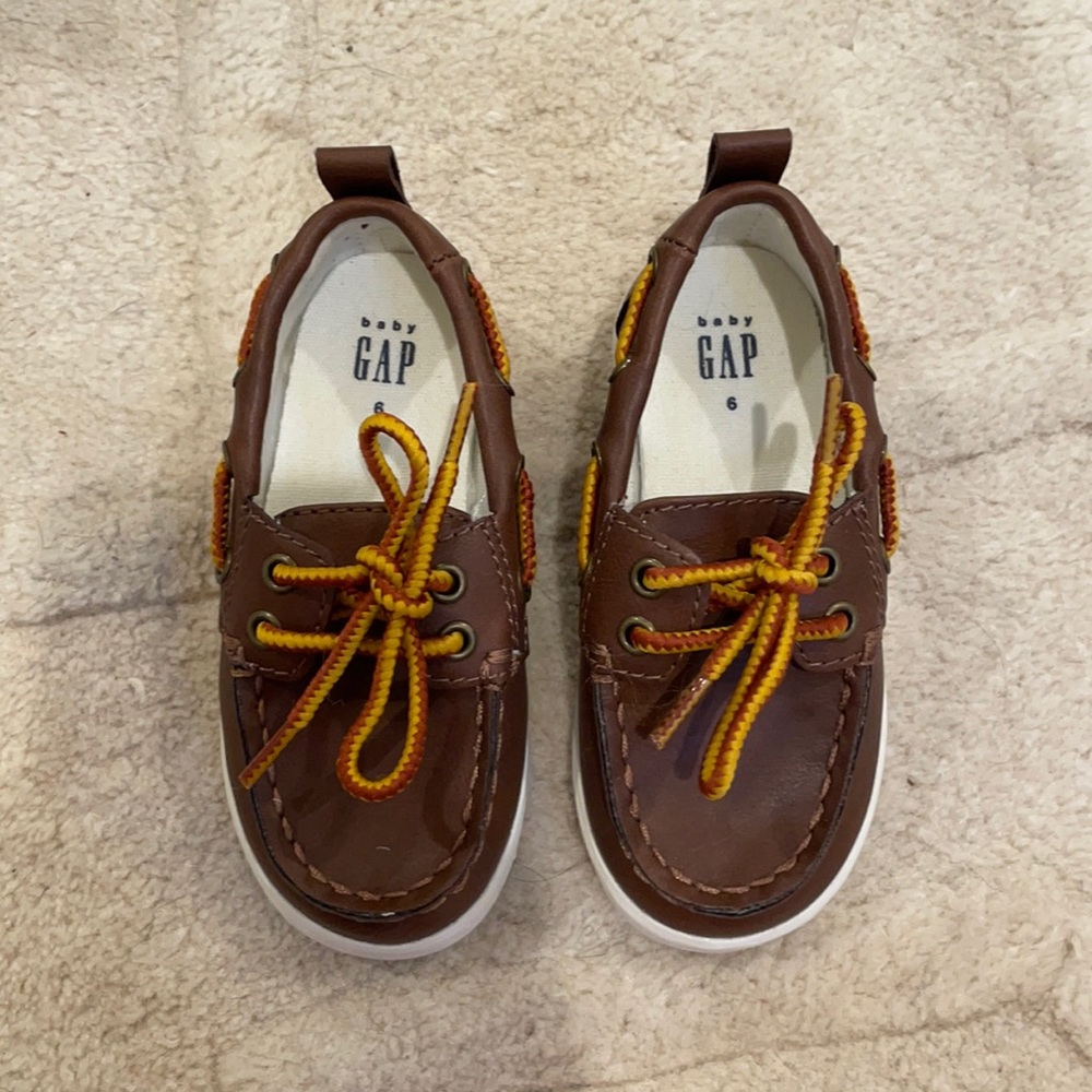 Gap toddlers boating shoes
